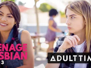 Mladé lesbičky to na pikniku nevydržia